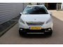 Peugeot 2008 1.2 PureTech Allure O.a: PDC, Clima, Navi, Cruise, Pano, Trekhaak, All-Season, Etc. All-in prijs!
