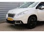 Peugeot 2008 1.2 PureTech Allure O.a: PDC, Clima, Navi, Cruise, Pano, Trekhaak, All-Season, Etc. All-in prijs!