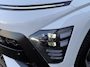 Hyundai Kona 1.6 GDI 141pk HEV N-Line Sky TT | Premium audio | 360 camera | Bestuurdersstoel met geheugen | Adaptive cruise control | Dodehoek detectie | Full LED koplampen | Schuif-kanteldak | Stoelverwarming | Stoelventilatie | Stuurverwarming