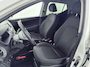 Hyundai i10 1.0i Premium | Apple Carplay | Android auto | Navi | Stootlijsten zijkant | Parkeersensoren achter |