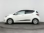 Hyundai i10 1.0i Premium | Apple Carplay | Android auto | Navi | Stootlijsten zijkant | Parkeersensoren achter |