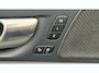 Volvo XC60 2.0 T6 Phev AWD Plus Dark 19” Wielen - Panoramadak - Lighting – Harman Kardon Audio - 360 Cam - Alarm - Climate - Privacy Glass – 2250 KG Trekgewicht - RA000 Interieur Zwart Leder – Power seats met memory - Full led koplampen