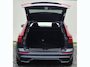 Volvo XC60 2.0 T6 Phev AWD Plus Dark 19” Wielen - Panoramadak - Lighting – Harman Kardon Audio - 360 Cam - Alarm - Climate - Privacy Glass – 2250 KG Trekgewicht - RA000 Interieur Zwart Leder – Power seats met memory - Full led koplampen