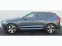 Volvo XC60 2.0 T6 Phev AWD Plus Dark 19” Wielen - Panoramadak - Lighting – Harman Kardon Audio - 360 Cam - Alarm - Climate - Privacy Glass – 2250 KG Trekgewicht - RA000 Interieur Zwart Leder – Power seats met memory - Full led koplampen
