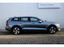 Volvo V60 Cross Country 2.0 B5 AWD Core | Apple Carplay/ AndriodAuto| Semi Elektrische Trekhaak| Stoelverwarming| Adaptieve Cruise Control | Pilot assist | Achteruitrijcamera + parkeersensoren achter | Keyless entry |