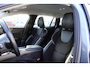 Volvo V60 Cross Country 2.0 B5 AWD Core | Apple Carplay/ AndriodAuto| Semi Elektrische Trekhaak| Stoelverwarming| Adaptieve Cruise Control | Pilot assist | Achteruitrijcamera + parkeersensoren achter | Keyless entry |