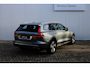 Volvo V60 Cross Country 2.0 B5 AWD Core | Apple Carplay/ AndriodAuto| Semi Elektrische Trekhaak| Stoelverwarming| Adaptieve Cruise Control | Pilot assist | Achteruitrijcamera + parkeersensoren achter | Keyless entry |