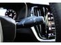 Volvo V60 Cross Country 2.0 B5 AWD Core | Apple Carplay/ AndriodAuto| Semi Elektrische Trekhaak| Stoelverwarming| Adaptieve Cruise Control | Pilot assist | Achteruitrijcamera + parkeersensoren achter | Keyless entry |