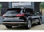 Volkswagen Touareg 3.0 TSi eHybrid 4MOTION Elegance Volkswagen Touareg 3.0 TSI eHybrid 4Motion Elegance | 381 PK | Panoramadak | Trekhaak | 360° Camera | Head-up display olkswagen Touareg 3.0 TSI eHybrid 4Motion Elegance met 3.0-liter V6 benzinemotor en plug-in hybride aandrijving, vierwielaandrijving, panoramadak, Trekhaak, 360°-camera, head-up display, luxe