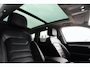 Volkswagen Touareg 3.0 TSi eHybrid 4MOTION Elegance Volkswagen Touareg 3.0 TSI eHybrid 4Motion Elegance | 381 PK | Panoramadak | Trekhaak | 360° Camera | Head-up display olkswagen Touareg 3.0 TSI eHybrid 4Motion Elegance met 3.0-liter V6 benzinemotor en plug-in hybride aandrijving, vierwielaandrijving, panoramadak, Trekhaak, 360°-camera, head-up display, luxe