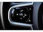 Volvo V60 2.0 T6 Recharge AWD R-Design | 340 PK | Panoramadak | Harman Kardon | 360° camera | Trekhaak | Volvo V60 2.0 T6 Recharge AWD R-Design met 340 PK, een 2.0-liter viercilinder plug-in hybride benzinemotor, panoramadak, premium Harman Kardon-audio, head-up display, 360°-camera, adaptieve c