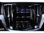 Volvo V60 2.0 T6 Recharge AWD R-Design | 340 PK | Panoramadak | Harman Kardon | 360° camera | Trekhaak | Volvo V60 2.0 T6 Recharge AWD R-Design met 340 PK, een 2.0-liter viercilinder plug-in hybride benzinemotor, panoramadak, premium Harman Kardon-audio, head-up display, 360°-camera, adaptieve c