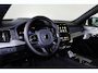 Volvo XC90 T8 Recharge AWD Ultra Black Ed. Exec. - Luchtvering - Panorama/schuifdak - IntelliSafe Assist & Surround - 360º Camera - Bowers & Wilkins audio - Adaptieve LED koplampen - Verwarmde voorstoelen, stuur & achterbank - Parkeersensoren voor & achter - Elektr. bedienb. voorstoelen met geheugen - Geventileerde voorstoelen - Head up display - Draadloze tel. lader - Extra getint glas - 22' LMV