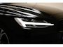 Volvo V60 2.0 B3 Plus Dark [ Panorama Trekhaak Leder Stoelventilatie ]