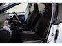 Volkswagen Up! 1.0 R-Line 5D | Airco | Camera | Cruise Control | Stoelverwarming