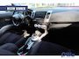 Mitsubishi Outlander 2.4 Intense Navi / 18" / NL auto / 4WD / 2e eig. / Winterset