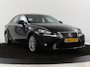 Lexus IS 300h Hybrid 25th Sport Edition | Cruise control | Leder | Stoelverwarming | Camera | Park assist | Climate control | Navigatie | Bluetooth