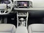 Skoda Karoq 1.5 150pk TSI ACT Business Edition Achteruitrijcamera | Verwarmbare voorstoelen | Navigatiepakket