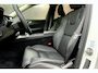 Volvo XC60 2.0 T8 AWD 335kW/456pk Aut8 Plug-in hybrid Ultra Dark LUCHTVERING + BOWERS&WILKINS + PANORAMADAK + ADAPT.CRUISE + HEAD-UP + STOELVERWARMING V&A + STUURVERWARMING + STOELVENTILATIE&-MASSAGE + 360 CAMERA + BLIS + PARKSENSOREN + 22" LM-VELGEN!!