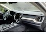 Volvo XC60 2.0 T8 AWD 335kW/456pk Aut8 Plug-in hybrid Ultra Dark LUCHTVERING + BOWERS&WILKINS + PANORAMADAK + ADAPT.CRUISE + HEAD-UP + STOELVERWARMING V&A + STUURVERWARMING + STOELVENTILATIE&-MASSAGE + 360 CAMERA + BLIS + PARKSENSOREN + 22" LM-VELGEN!!
