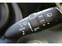 Toyota Yaris 1.5 Hybrid Dynamic Limited Keyless entree, Stoeverwarming, Apple en Anroid auto, Achteruitrij camera, adaptieve cruise en Lane assist