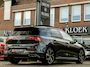 Volkswagen Golf 1.5 eTSI R-Line Business PANO 18 INCH ACC VIRTUAL DASH STOELVERW V+A