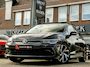 Volkswagen Golf 1.5 eTSI R-Line Business PANO 18 INCH ACC VIRTUAL DASH STOELVERW V+A