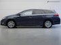 Toyota Auris Touring Sports 1.8 Hybrid Lease (NAVIGATIE,TREKHAAK,KEYLESS,LM-VELGEN,PANORAMADAK,CAMERA,STOELVERWARMING,CRUISE,LED)