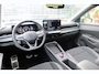 Volkswagen T-Roc 1.5 eTsi 150PK R-Line First Edition Automaat I All-Season