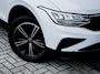 Volkswagen Tiguan 1.5 TSI Elegance | Camera | Navigatie | Stoelverwarming | Adaptieve Cruise Control | Climate Control | Apple Carplay | Android Auto |