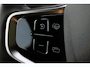 Volvo EX30 P3 Long Range Plus Europa 69 kWh | Pilot Assist | Adaptieve Cruise Control | Cloud Blue | Dak hoogglans zwart | Extra getint glas achter | Harman Kardon Premium Audio | Elektrisch verstelbare en verwarmbare voorstoelen | Stuurwielverwarming | Google Maps & Google Assistant | Keyless Drive | Draadloze Apple CarPlay & Android Auto