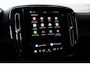 Volvo EX40 Single Motor Extended Range Plus 82 kWh | Trekhaak | Verwarmbare voorstoelen en stuurwiel | Premium audio by Harman Kardon | Adaptieve cruise control | Keyless | Warmtepomp