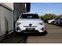 Volvo EX40 Single Motor Extended Range Plus 82 kWh | Trekhaak | Verwarmbare voorstoelen en stuurwiel | Premium audio by Harman Kardon | Adaptieve cruise control | Keyless | Warmtepomp
