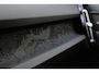 Volvo EX40 Single Motor Extended Range Plus 82 kWh | Trekhaak | Verwarmbare voorstoelen en stuurwiel | Premium audio by Harman Kardon | Adaptieve cruise control | Keyless | Warmtepomp