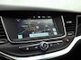 Opel Astra Sports Tourer 1.2 Design & Tech (APPLE CARPLAY, NAVIGATIE, CLIMATE, CAMERA, GETINT GLAS, ADAPTIVE CRUISE, SPORTSTOELEN, LEDER, LANE ASSIST, NIEUWSTAAT)