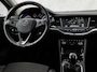 Opel Astra Sports Tourer 1.2 Design & Tech (APPLE CARPLAY, NAVIGATIE, CLIMATE, CAMERA, GETINT GLAS, ADAPTIVE CRUISE, SPORTSTOELEN, LEDER, LANE ASSIST, NIEUWSTAAT)