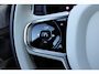 Volvo XC90 2.0 T8 Plug-in hybrid AWD Ultra Black Ed. Exec. | Achterbank verwarmd | Apple Carplay / Android Auto | Bowers & Wilkins audiosysteem | Bluetooth telefoonvoorbereiding | Buitenspiegels elektrisch verstel- en verwarmbaar | Cruise control adaptief met Stop&Go en stuurhulp | Elektrisch glazen panorama-dak