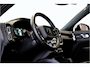Volvo XC40 1.5 T4 Plug-in Hybrid 155kW/211pk DCT7 Ultimate Dark PANORAMADAK + HARMAN/KARDON + EL.TREKHAAK + LEER/ALCANTARA + ADAPT.CRUISE + NAVI SENSUS + LANE ASSIST + EL.STOELEN + STOEL-&STUURVERWARMING + CAMERA + KEYLESS + PARKSENSOREN V&A + 19” LM-VELGEN!!