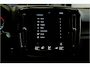 Volvo XC40 1.5 T4 Plug-in Hybrid 155kW/211pk DCT7 Ultimate Dark PANORAMADAK + HARMAN/KARDON + EL.TREKHAAK + LEER/ALCANTARA + ADAPT.CRUISE + NAVI SENSUS + LANE ASSIST + EL.STOELEN + STOEL-&STUURVERWARMING + CAMERA + KEYLESS + PARKSENSOREN V&A + 19” LM-VELGEN!!