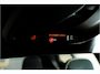 Volvo XC40 1.5 T4 Plug-in Hybrid 155kW/211pk DCT7 Ultimate Dark PANORAMADAK + HARMAN/KARDON + EL.TREKHAAK + LEER/ALCANTARA + ADAPT.CRUISE + NAVI SENSUS + LANE ASSIST + EL.STOELEN + STOEL-&STUURVERWARMING + CAMERA + KEYLESS + PARKSENSOREN V&A + 19” LM-VELGEN!!