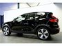 Volvo XC40 1.5 T4 Plug-in Hybrid 155kW/211pk DCT7 Ultimate Dark PANORAMADAK + HARMAN/KARDON + EL.TREKHAAK + LEER/ALCANTARA + ADAPT.CRUISE + NAVI SENSUS + LANE ASSIST + EL.STOELEN + STOEL-&STUURVERWARMING + CAMERA + KEYLESS + PARKSENSOREN V&A + 19” LM-VELGEN!!