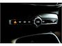 Volvo XC40 1.5 T4 Plug-in Hybrid 155kW/211pk DCT7 Ultimate Dark PANORAMADAK + HARMAN/KARDON + EL.TREKHAAK + LEER/ALCANTARA + ADAPT.CRUISE + NAVI SENSUS + LANE ASSIST + EL.STOELEN + STOEL-&STUURVERWARMING + CAMERA + KEYLESS + PARKSENSOREN V&A + 19” LM-VELGEN!!
