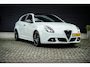 Alfa Romeo Giulietta 1.750 Turbo Veloce | Org. NL-Auto! | Panoramadak | Xenon | Cruise Control | Bianco Pastello | Navi |