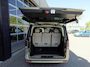 Mercedes-Benz EQV 300 L2 90kWh | 7-persoons | Distronic | Luchtvering