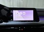 Volkswagen Golf 1.0 TSI 110pk Life Sfeerverlichting Navigatie App-Connect DAB+