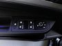 Volkswagen Golf 1.0 TSI 110pk Life Sfeerverlichting Navigatie App-Connect DAB+