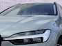 Volvo XC60 2.0 T6 Plug-in hybrid AWD Ultra Dark | SOH:100% | Trekhaak | Luchtvering | Head-up display | Keyless entry/start | Schuif/Kantel Panoramadak | Stoel/stuurverwarming | Power Seats | Memory | Extra getint glas | 360° Camera |