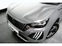 Peugeot 2008 1.2 Hybrid 145 GT Rondomzicht Camera | Navigatie | Carplay | Leder/Stof | Adaptieve Cruise | Digitaal Dashboard | Climate | 360 camera | Achteruitrijcamera | Adaptieve Cruise Control