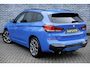 BMW X1 sDrive18i Business Edition | M-Sport | Trekhaak | Panoramadak | Head-up Display | HiFi Audio | Sportstoelen | Lichtmetalen Velgen 19 inch | Achteruitrijcamera | Keyless Entry | Elektrische Achterklep | Privacy Glas | Navigatie