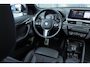 BMW X1 sDrive18i Business Edition | M-Sport | Trekhaak | Panoramadak | Head-up Display | HiFi Audio | Sportstoelen | Lichtmetalen Velgen 19 inch | Achteruitrijcamera | Keyless Entry | Elektrische Achterklep | Privacy Glas | Navigatie